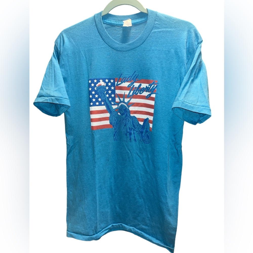 HealthKnit - 70’s single stitch EUC!! Lady Liberty tee